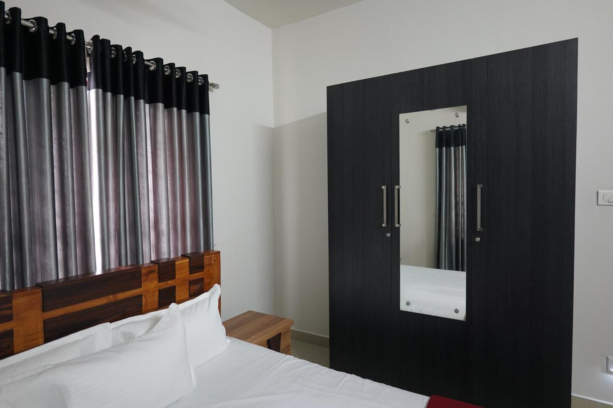 Swapna Home Suites Nedumbassery Luaran gambar